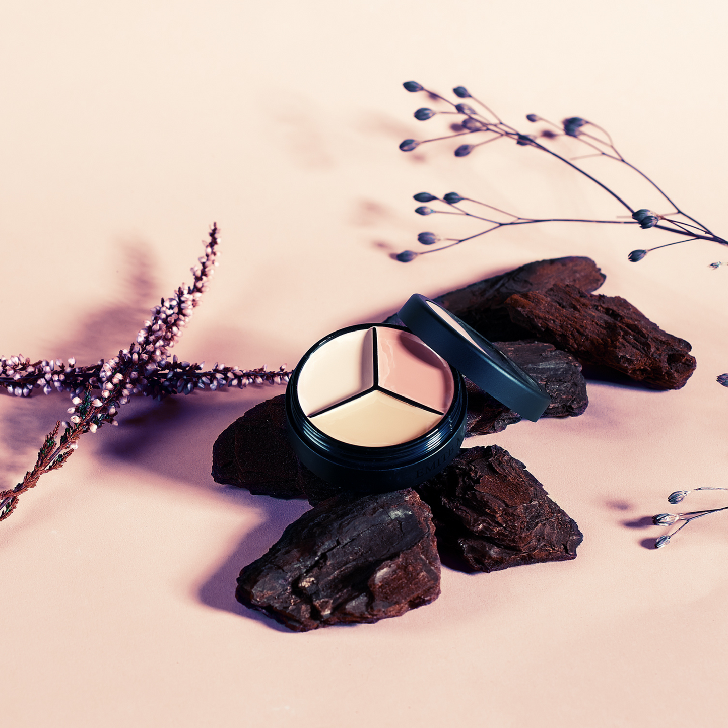 Emite Cosmetics Correct & Conceal