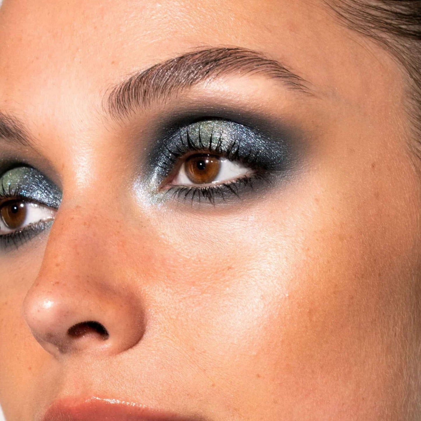 LH Cosmetic Aim Higher Palette